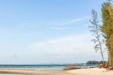 Sabah plaj mavi sesi Nai Thon Beach Phuket Tayland
