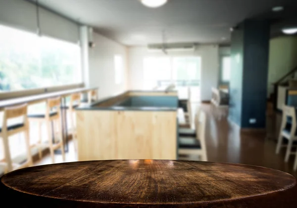 Ausgewählter Fokus leerer brauner Holztisch und Café oder Café — Stockfoto