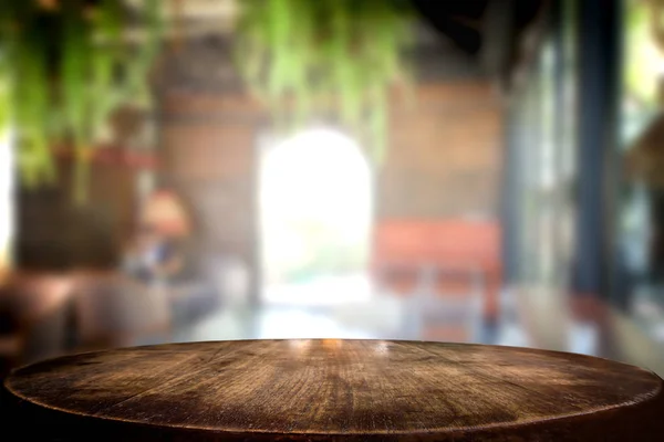 선택한 포커스 빈 갈색 나무 테이블 및 커피숍 카페 또는 — 스톡 사진