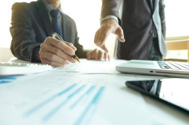 İşlem, iş takım iki arkadaşları yeni p tartışmaya coworking