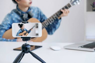 kavram öğrenme, rahatlatıcı ve gitar, Youn sosyal medya