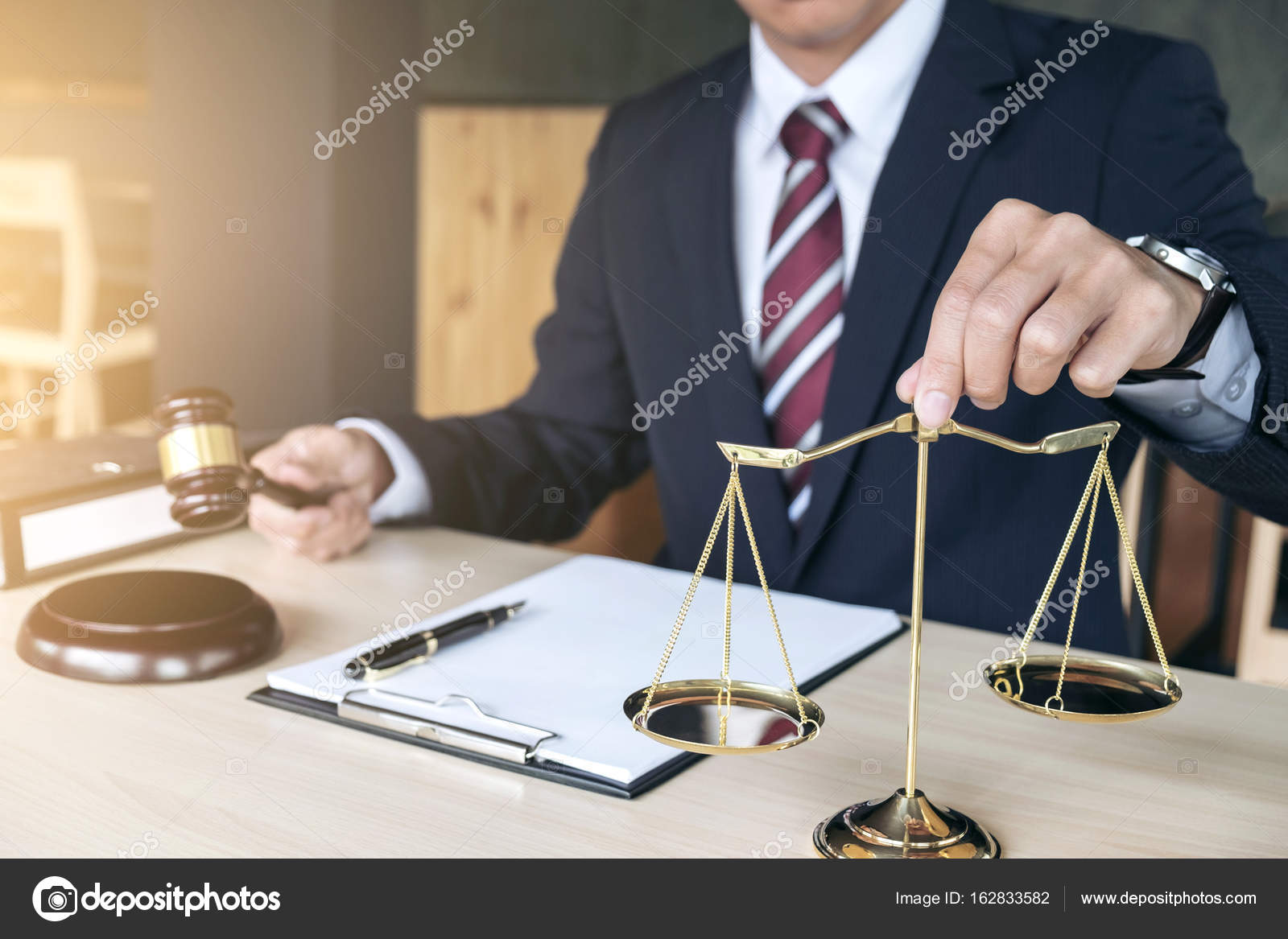 Male lawyer working with gavel and scales of justice, note paper — Stock Photo © freedomtumz #162833582