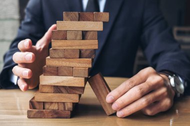 Alternatif risk kavramı, plan ve strateji iş, genç ben