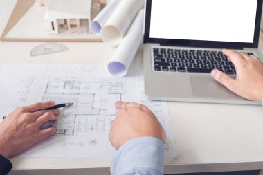 Mühendislik ya da yaratıcı mimar inşaat projesinde, Engin