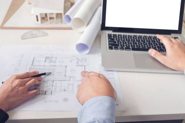 Mühendislik ya da yaratıcı mimar inşaat projesinde, Engin