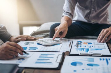 İş takım toplantısı yeni başlangıç projesi, discussi ile çalışma