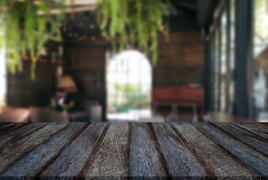 Eski siyah ahşap masa boş ve soyut arka plan bulanıklık 