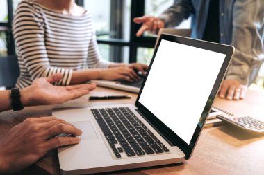 Yeni başlangıç Finans pr ile finansal analiz iş Danışmanı