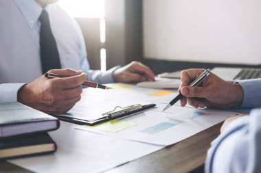 İş takım toplantısı yeni başlangıç projesi, discussi ile çalışma