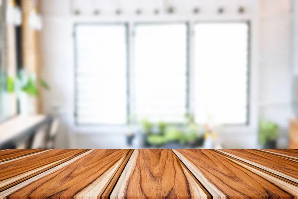Pusty Stół drewniany i niewyraźne tło streszczenie w przód o — Zdjęcie stockowe