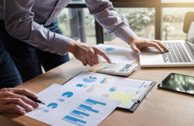 İş takım toplantısı yeni başlangıç projesi, discussi ile çalışma