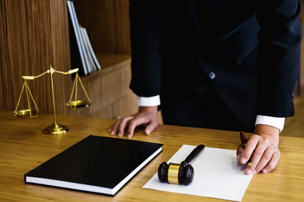 Judge gavel with Justice lawyers, Businessman in suit or lawyer — Stock Photo, Image