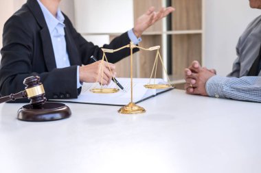 Hukuk Bürosu, istişare bir fem arasında toplantı ekibi ile sahip