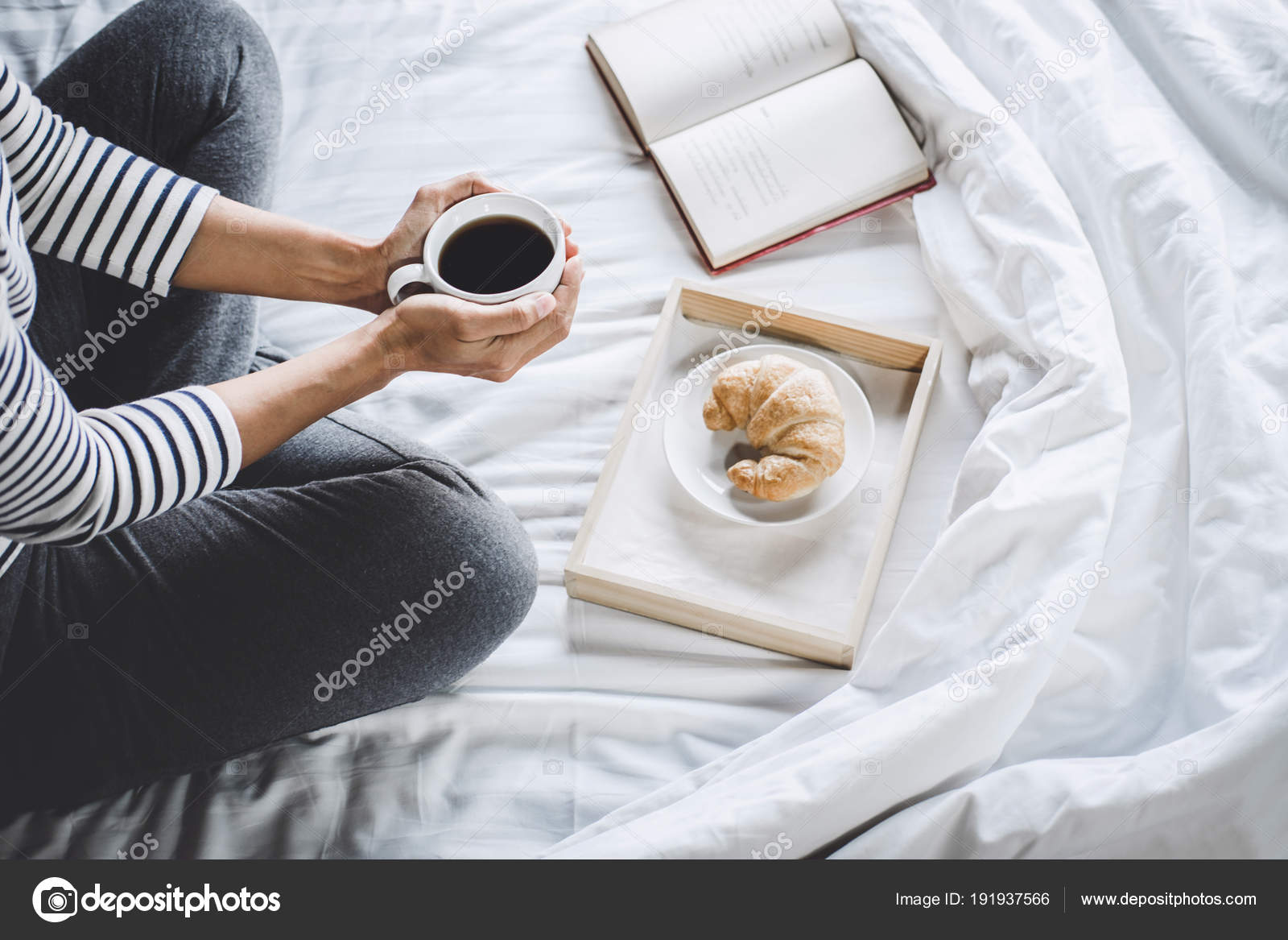 á Bed Coffee Stock Images Royalty Free Coffee In Bed Photos Download On Depositphotos