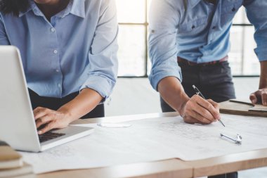 İnşaat mühendisi veya mimar toplantı olarak için kavramı