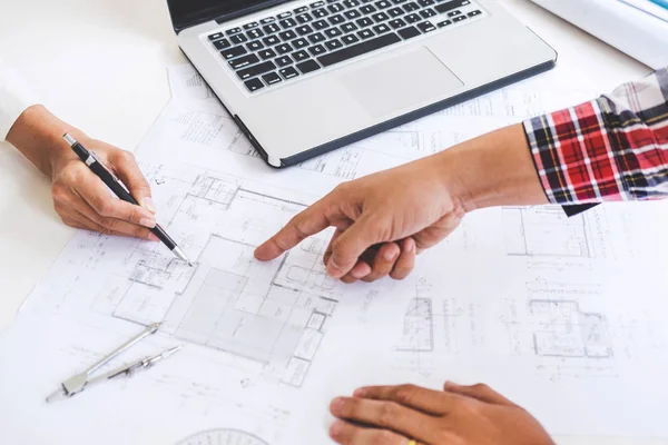 Architect or Engineer meeting working with partner on blueprint — Stock Photo, Image