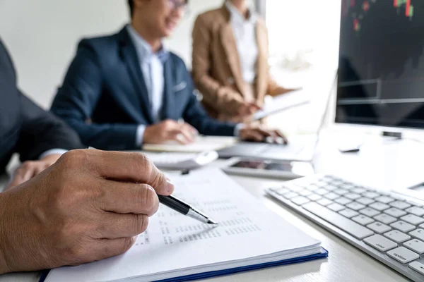 Business team-investering werken met computer, planning en Ana — Stockfoto