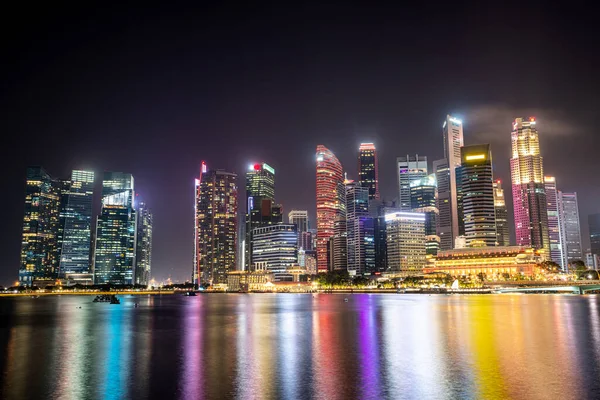 Singapur şehir merkezi, iş merkezi, Skyli şehir merkezi. — Stok fotoğraf