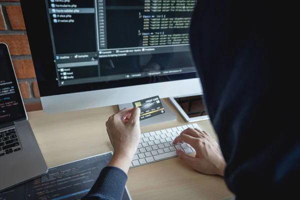 Hacker Computador Conceito Ataque Cibernético Hacker Com Capuz Perigoso Usando — Fotografia de Stock