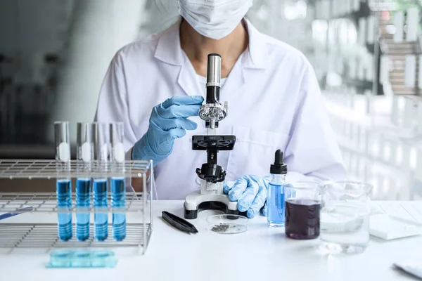 Scientist Medical Lab Coat Working Biotechnological Laboratory Microscope Equipment Research — Stock Photo, Image