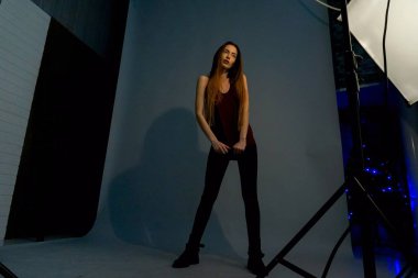 kulis yapmak profesyonel fotoğraf çekimi sırasında bir fotoğraf Studio