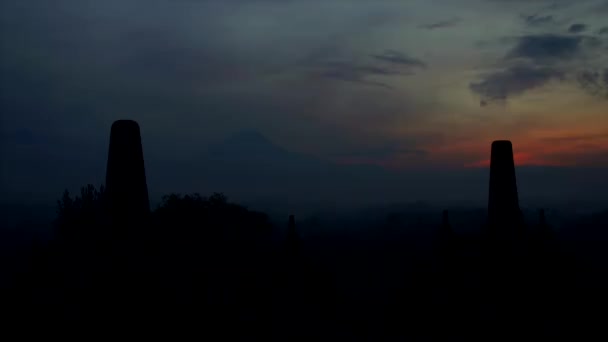 Боробудур храм восхода солнца Timelapse удивительный вид кадры — стоковое видео