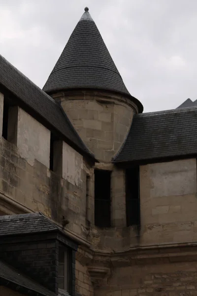 Eski orta çağ kalesinde