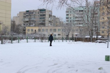 Büyük bir şehirde kar