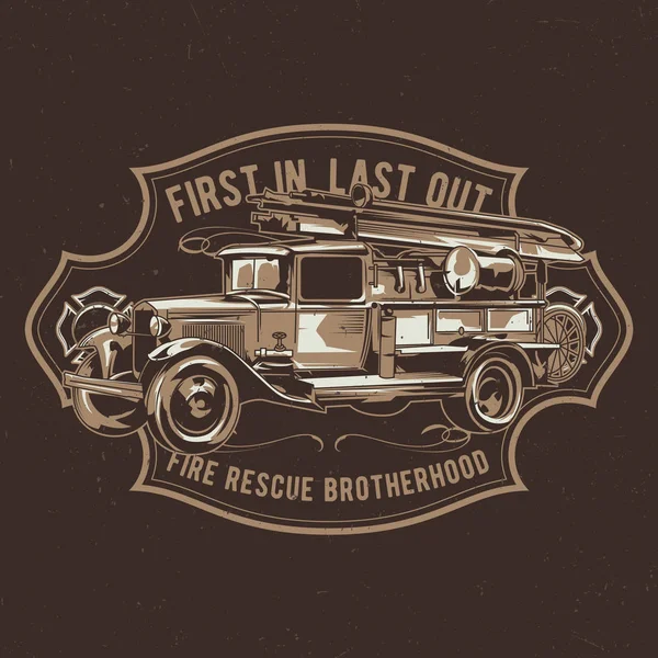 T-shirt design d'étiquette avec illustration de camion de pompiers vintage . — Image vectorielle