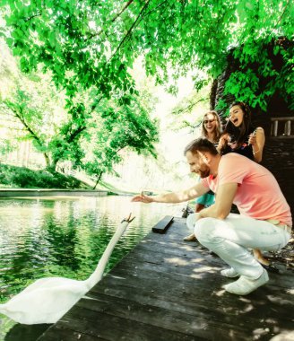 Kuğu ile eğlenceli 