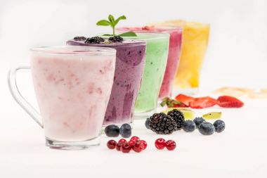 taze meyve smoothies 