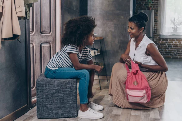 Little girl preparing to school — Stock Photo, Image