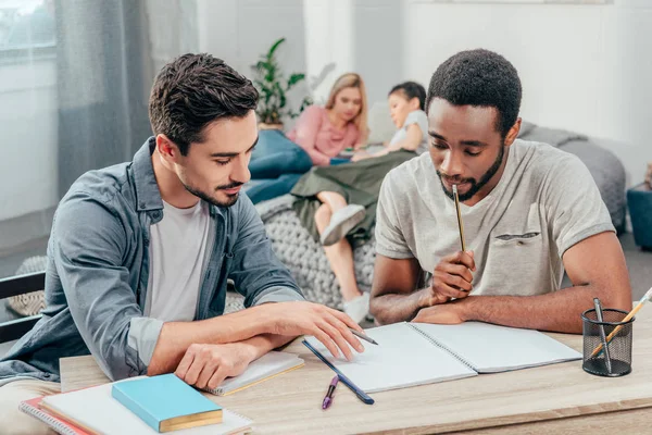 Huiswerk — Stockfoto