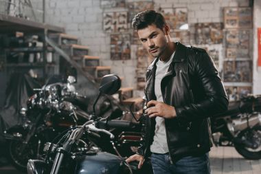 motorcu  