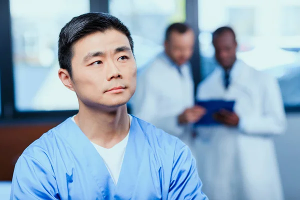 Doctor in medical uniform in clinic — Stock Photo