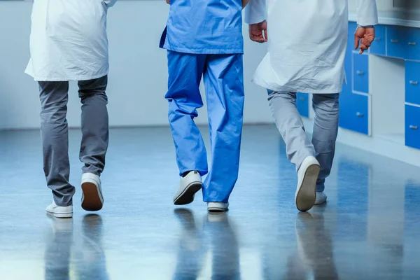 Doctors walking in clinic — Stock Photo