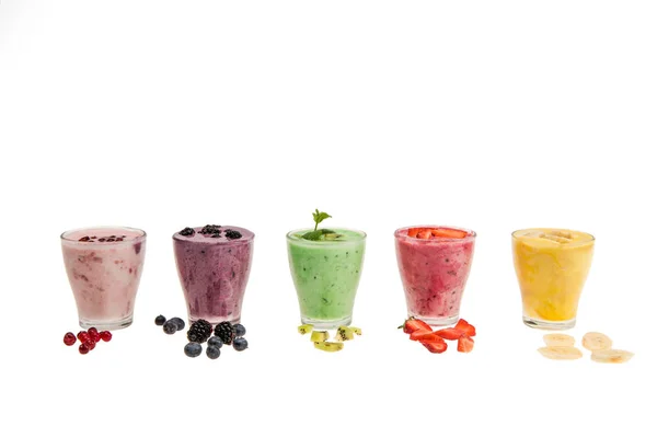 Smoothies mit frischem Obst — Stockfoto