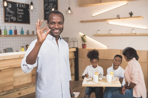 Man showing okay sign — Stock Photo