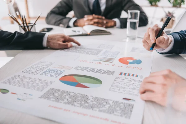 Businessmen having conversation — Stock Photo