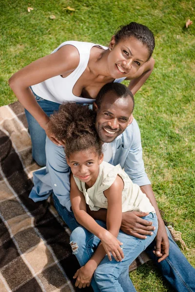 Familia afroamericana - foto de stock