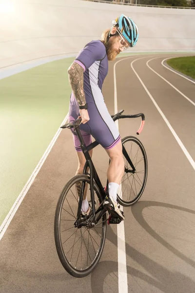 Cyclist on cycle race track — Stock Photo