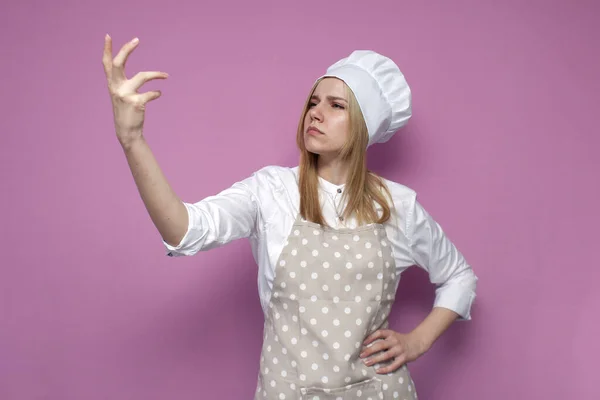 Joven Chica Brutal Cocinero Ropa Cocina Muestra Gesto Belissimo Sobre — Foto de Stock