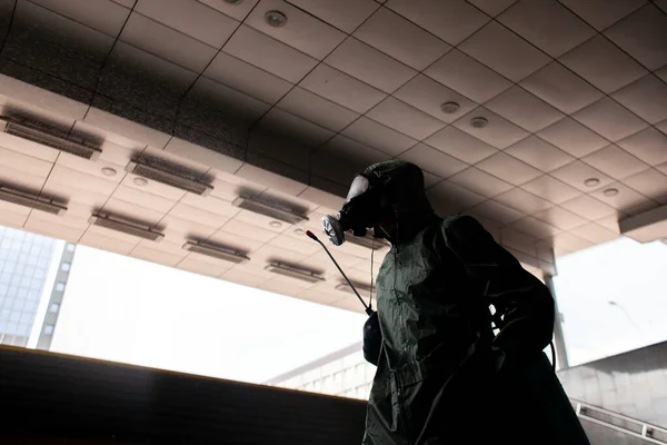 Disinfezione Della Città Virus Infezioni Sanitario Tuta Protettiva Respiratore Pulisce — Foto Stock