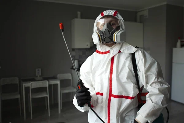 Pest Control Worker Protective Suit Background Apartment Spray Sanitary Service — Stock Photo, Image