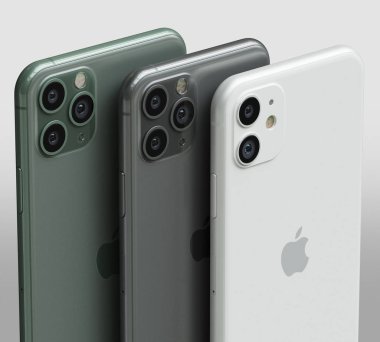 İtalya -22 Eylül 2019: Iphone 11 akıllı telefonlar masada. Iphone 11 yakın çekimde. Son Apple Mobile iphone modeli. Açıklayıcı editoryal.