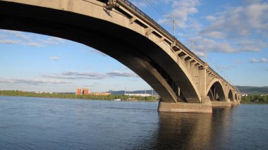 Krasnoyarsk ortak Bridge'de.