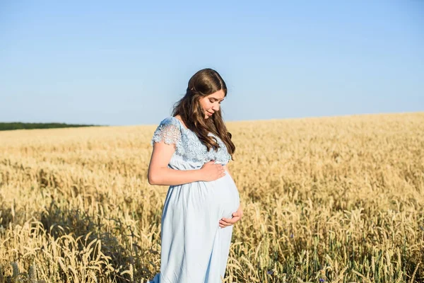 https://st3.depositphotos.com/12552190/17917/i/450/depositphotos_179177184-stock-photo-young-beautiful-pregnant-woman-walking.jpg