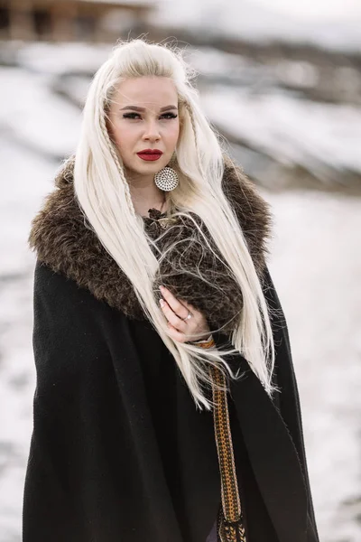 Όμορφο κορίτσι viking — Φωτογραφία Αρχείου