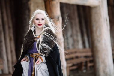 Güzel kız viking