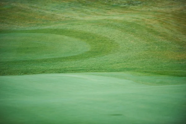 Vista aérea de um campo de golfe — Fotografia de Stock